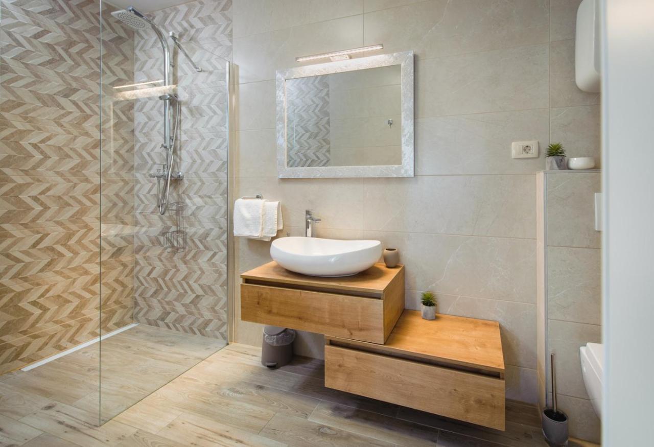 Villa Leona A Luxury Villa Near Makarska, Heated Pool Živogošće Zimmer foto